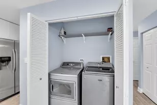 2010 N Nicole Ln, Round Lake Beach, IL 60073 - Photo 13