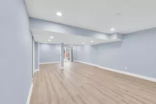 2010 N Nicole Ln, Round Lake Beach, IL 60073 - Photo 25