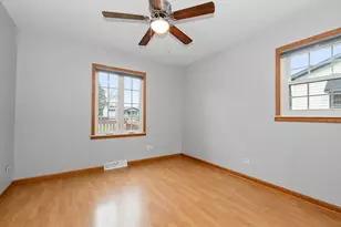 8818 Fairway Dr, Orland Park, IL 60462 - Photo 9