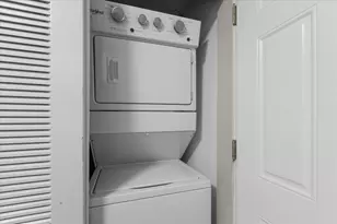 5731 N Washtenaw Ave, Chicago, IL 60659 - Photo 15