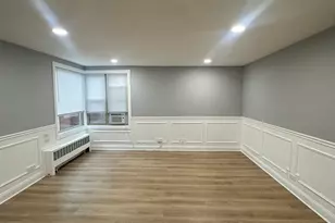 2409 W Jarvis Ave, Chicago, IL 60645 - Photo 3