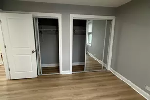 2409 W Jarvis Ave, Chicago, IL 60645 - Photo 9