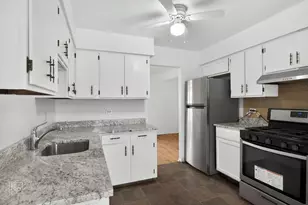 882 White Oak Ln, University Park, IL 60484 - Photo 3