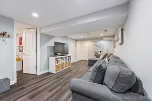 950 2nd Ave, Aurora, IL 60505 - Photo 15