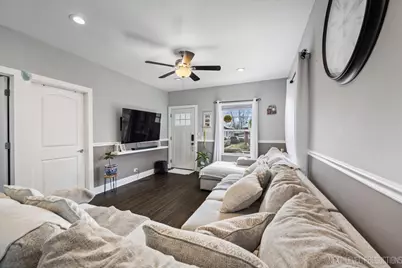 950 2nd Avenue, Aurora, IL 60505 - Photo 7