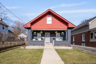 950 2nd Ave, Aurora, IL 60505 - Photo 1