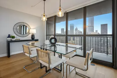 10 E Ontario Street #4404, Chicago, IL 60611 - Photo 9