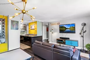 450 W Briar Pl, Chicago, IL 60657 - Photo 9