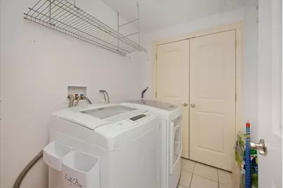 1523 W Huron Street #3, Chicago, IL 60642 - Photo 9