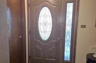 8103 Gladys Ln, Palos Hills, IL 60465 - Photo 3