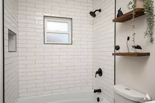 11334 S Nashville Ave, Worth, IL 60482 - Photo 9