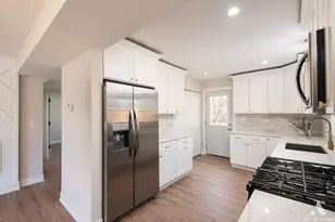 11334 S Nashville Ave, Worth, IL 60482 - Photo 7