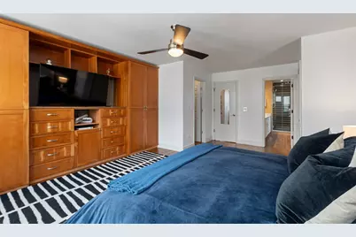 1527 W Pearson Street, Chicago, IL 60642 - Photo 17