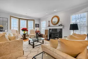 1923 Lynn Cir, Libertyville, IL 60048 - Photo 5