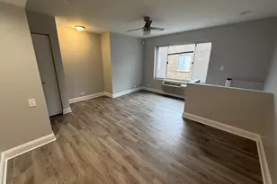 744 W Gordon Terrace, Chicago, IL 60613 - Photo 11