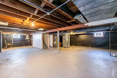 18052 Wentworth Avenue, Lansing, IL 60438 - Photo 15