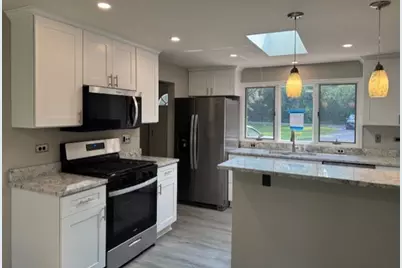 28450 N Shagbark Lane, Libertyville, IL 60048 - Photo 9