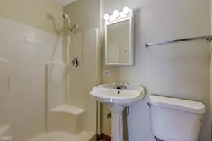 [Address not provided], Crystal Lake, IL 60014 - Photo 17