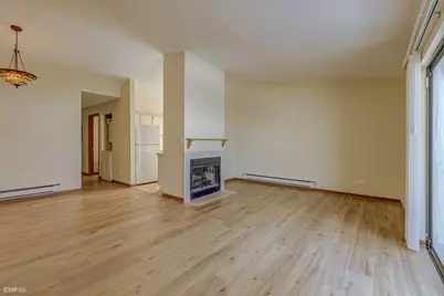 [Address not provided], Crystal Lake, IL 60014 - Photo 5