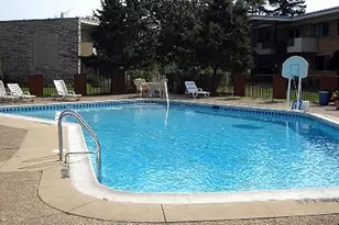 10 Garden Dr, La Grange Park, IL 60526 - Photo 5