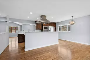 1812 Bonita Ave, Mount Prospect, IL 60056 - Photo 3