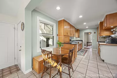 774 N Kenilworth Avenue, Glen Ellyn, IL 60137 - Photo 9