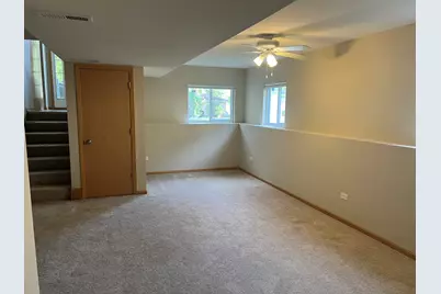 2207 N Gabriel Avenue, Zion, IL 60099 - Photo 9