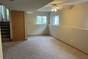 2207 N Gabriel Ave, Zion, IL 60099 - Photo 9