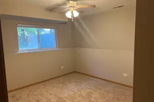 2207 N Gabriel Ave, Zion, IL 60099 - Photo 11