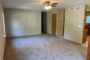 2207 N Gabriel Ave, Zion, IL 60099 - Photo 7