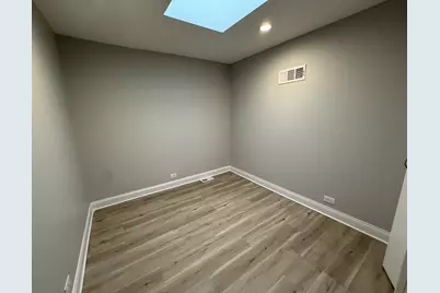 744 W Gordon Terrace #306, Chicago, IL 60613 - Photo 11