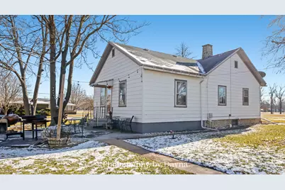 209 E Lafayette Street, Ashkum, IL 60911 - Photo 23