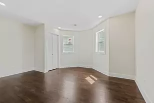 9419 S St Lawrence Ave, Chicago, IL 60619 - Photo 25