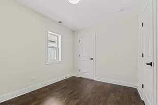 9419 S St Lawrence Ave, Chicago, IL 60619 - Photo 7