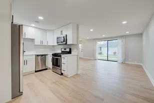 1426 Tonset Ln, Schaumburg, IL 60193 - Photo 9