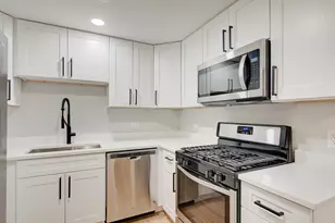 1426 Tonset Ln, Schaumburg, IL 60193 - Photo 11