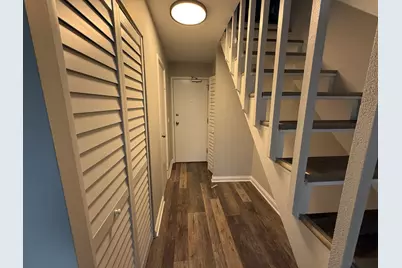 744 W Gordon Terrace #303, Chicago, IL 60613 - Photo 5