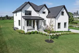 8302 Pleasant View Ave, Willow Springs, IL 60480 - Photo 1