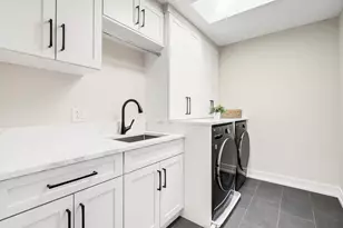 8302 Pleasant View Ave, Willow Springs, IL 60480 - Photo 29