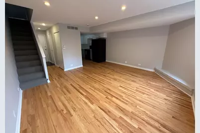 744 W Gordon Terrace #302, Chicago, IL 60613 - Photo 3