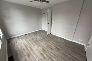 744 W Gordon Terrace, Chicago, IL 60613 - Photo 9