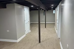 11754 S Laflin Ave, Chicago, IL 60628 - Photo 13