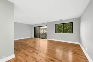 3110 Pheasant Creek Dr, Northbrook, IL 60062 - Photo 3