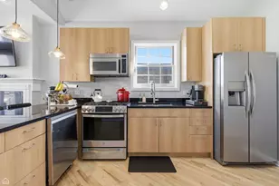 2249 W Foster Ave, Chicago, IL 60625 - Photo 7