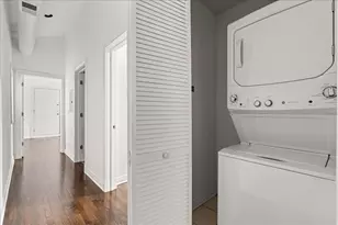 821 N Milwaukee Ave, Chicago, IL 60642 - Photo 15