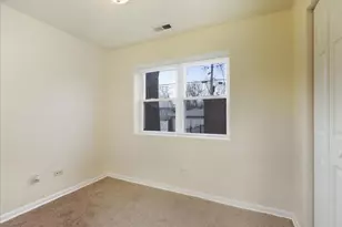 7748 S Yates Blvd, Chicago, IL 60649 - Photo 9