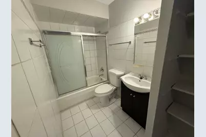 744 W Gordon Terrace #301, Chicago, IL 60613 - Photo 13