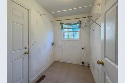 702 Balsam Drive, Saint John, IL 61873 - Photo 23