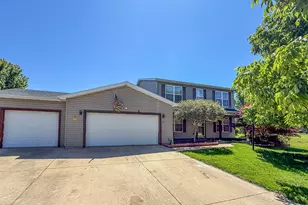 702 Balsam Dr, Saint John, IL 61873 - Photo 1