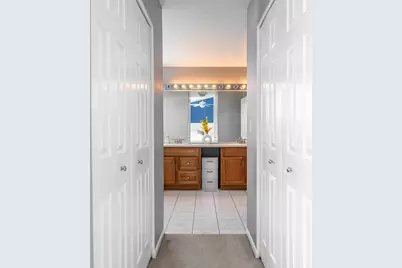 [Address not provided], Carpentersville, IL 60110 - Photo 17